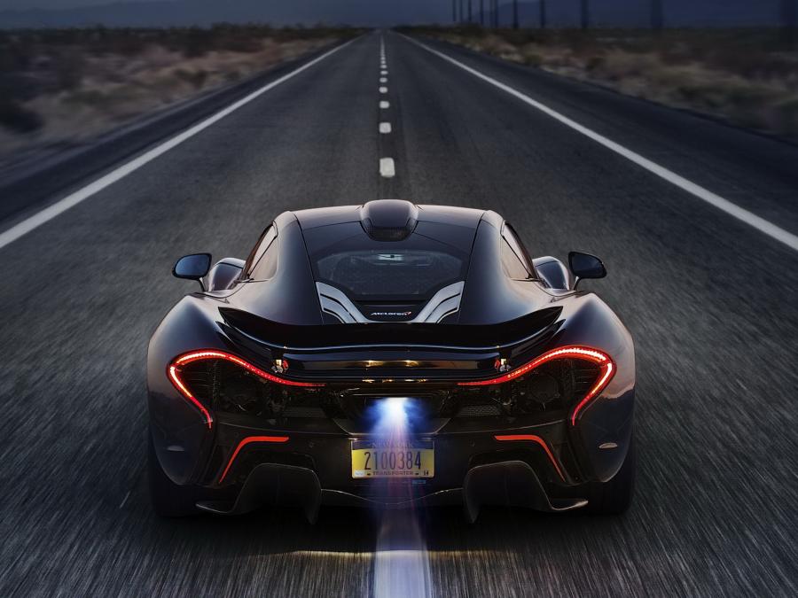  McLaren P1 XP7 2013 года  (фото 4 из 7)